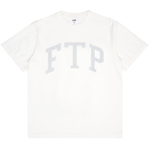 REFLECTIVE ARCH LOGO TEE(WHITE)