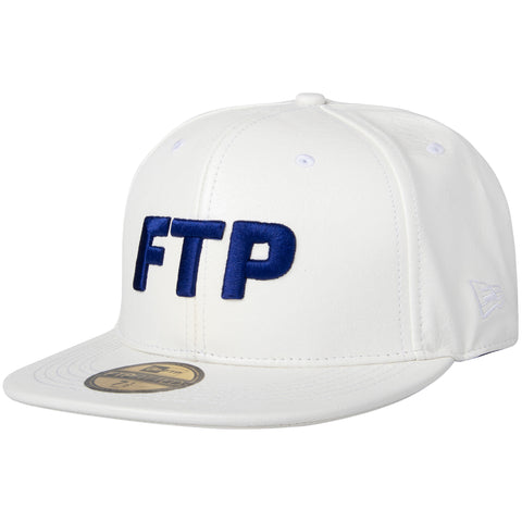 LEATHER LOGO FITTED HAT(WHITE)